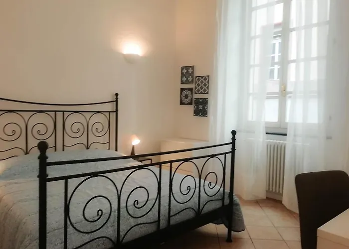 Mistrangelohome 5 - In Pieno Centro Savona